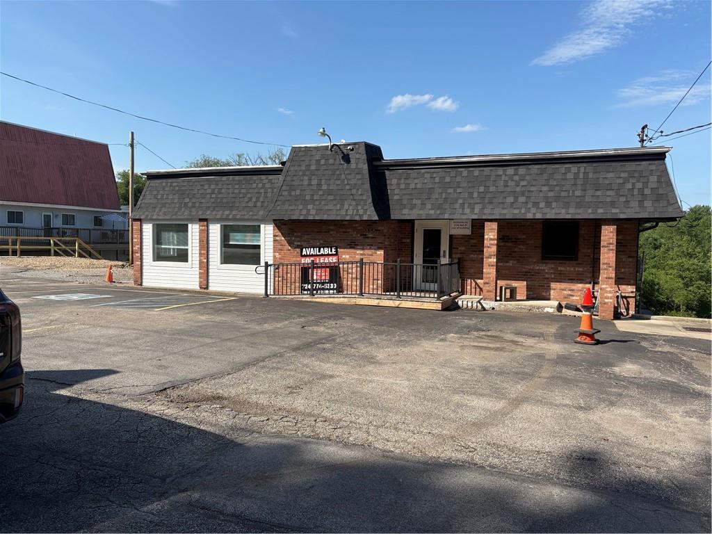 3136 Brodhead Rd, Aliquippa, PA for Rent