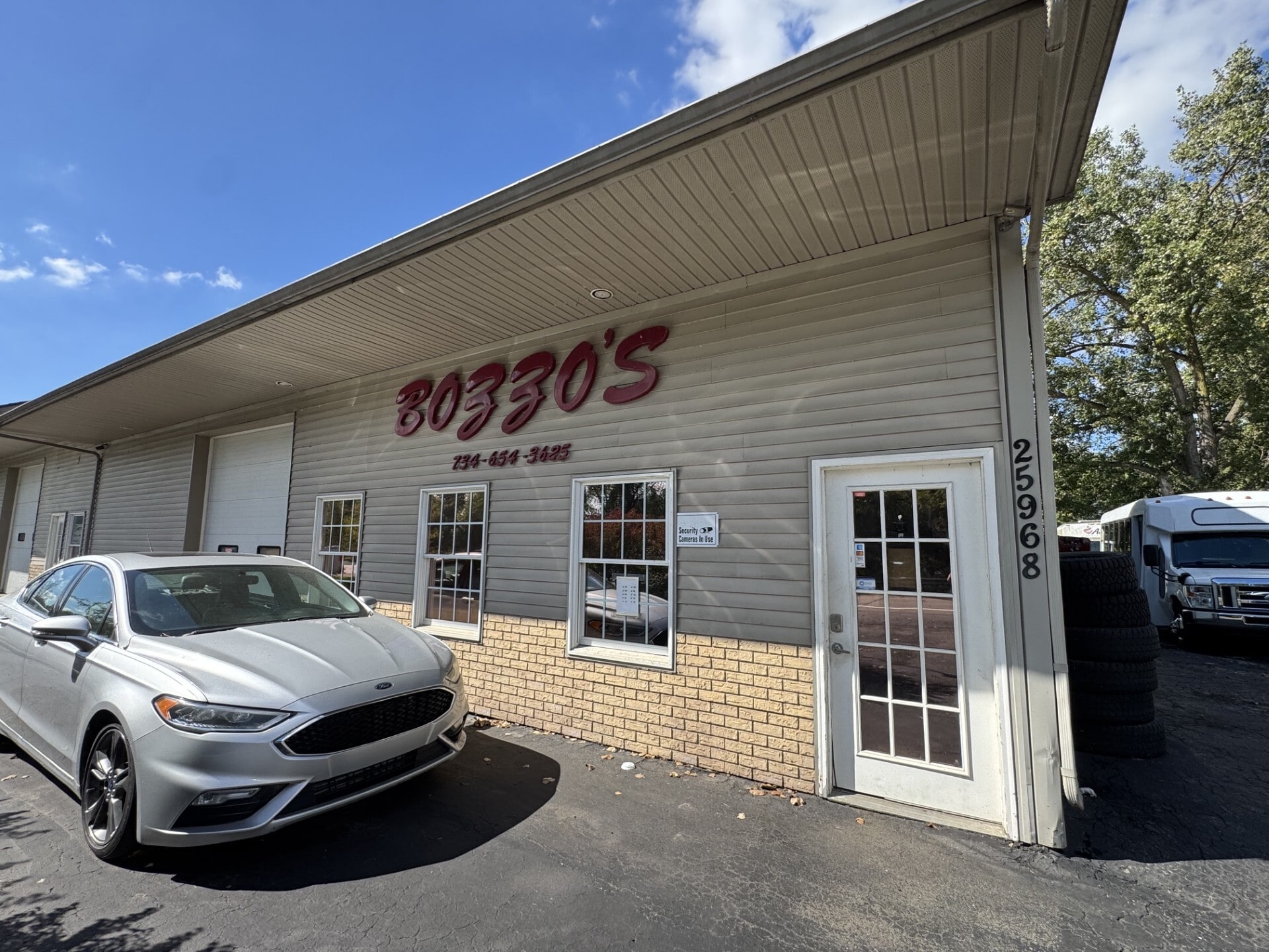 25968 Waltz Rd, New Boston, MI for Sale