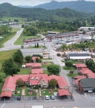 Robbinsville, NC Hospitality - 290 N Main St
