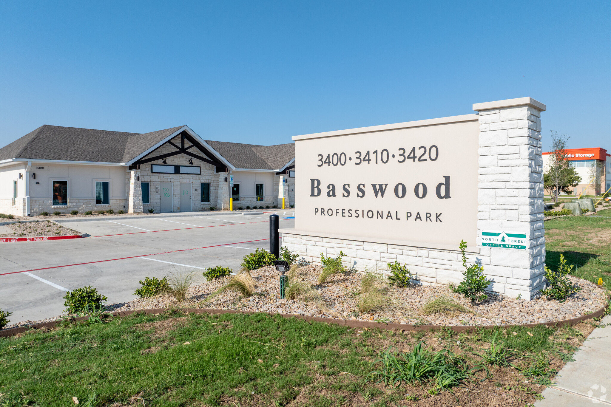 3400-3420 Basswood Blvd, Fort Worth, TX for Rent