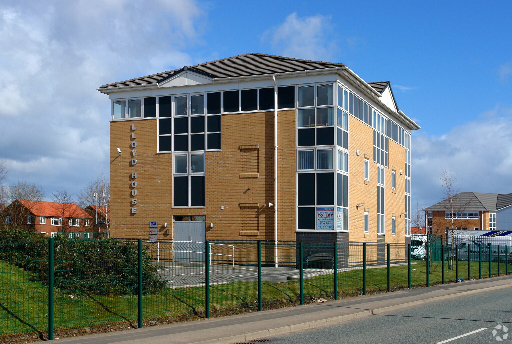 Green Fold Way, Leigh, LAN for Rent