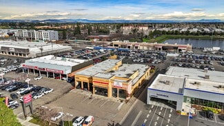 Fresno, CA Retail - 5262 N Blackstone Ave