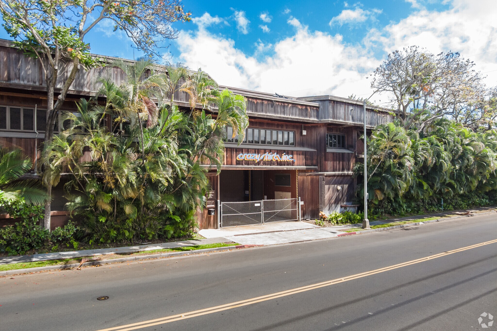 99-969 Iwaena St, Aiea, HI for Sale