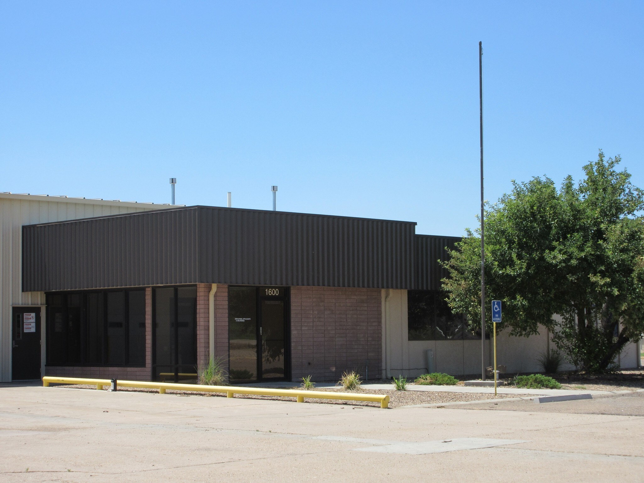 1600 W Pancake Blvd, Liberal, KS for Sale