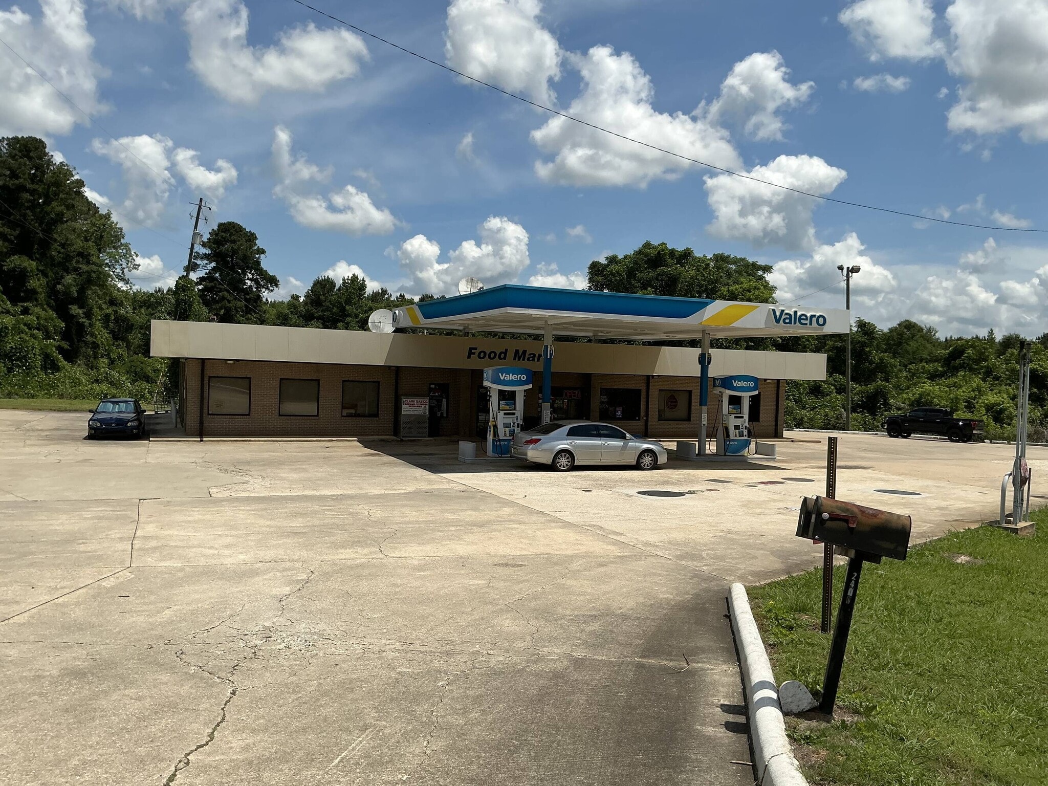 2400 W Point Pkwy, Opelika, AL for Sale