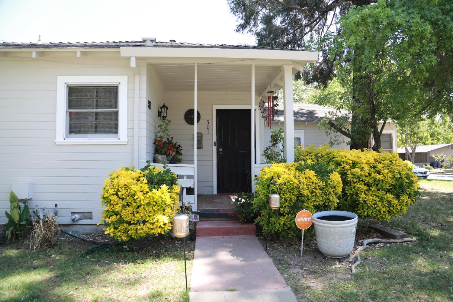 301 E Morris Ave, Modesto, CA for Sale