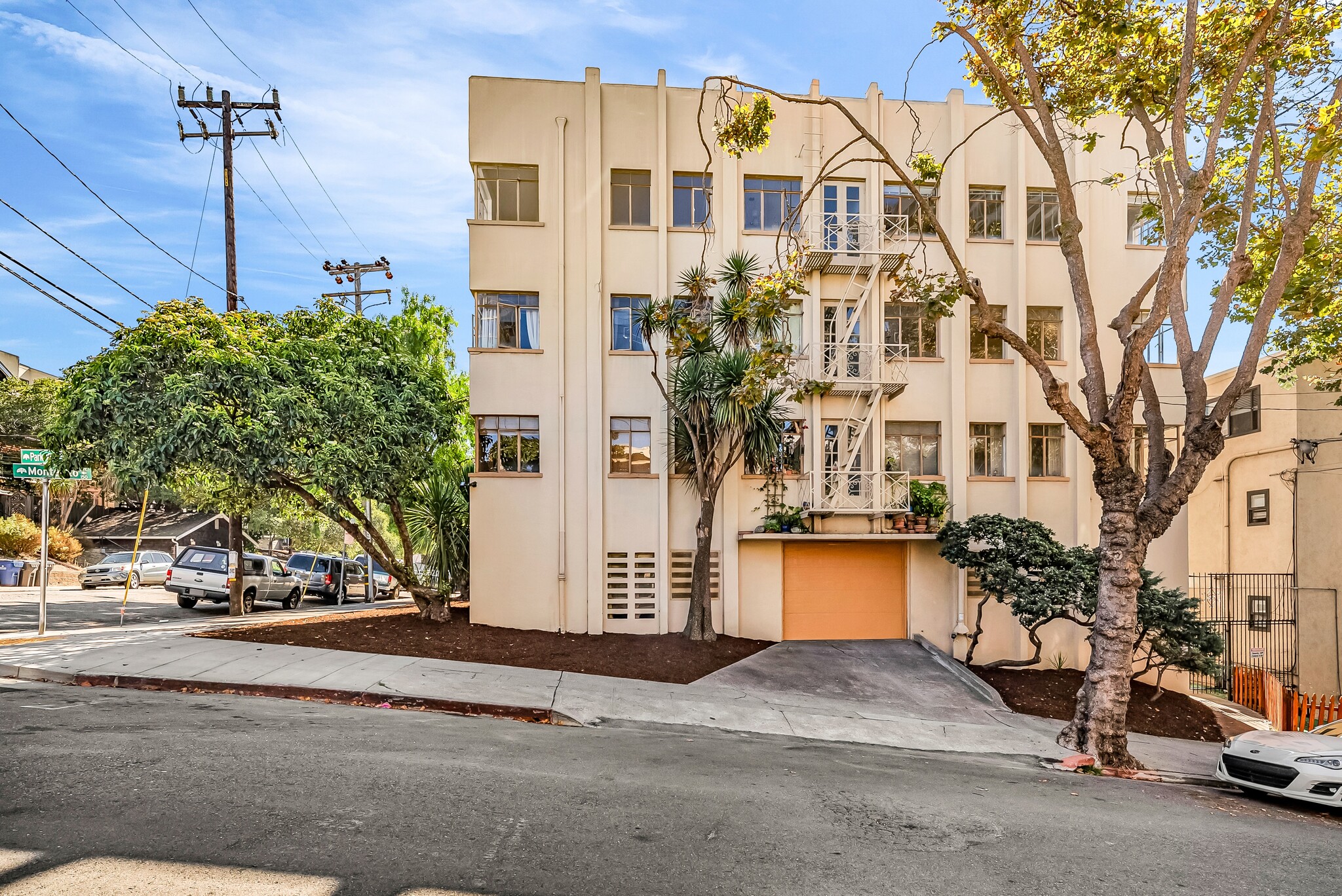 251 Park View Ter, Oakland, CA for Sale