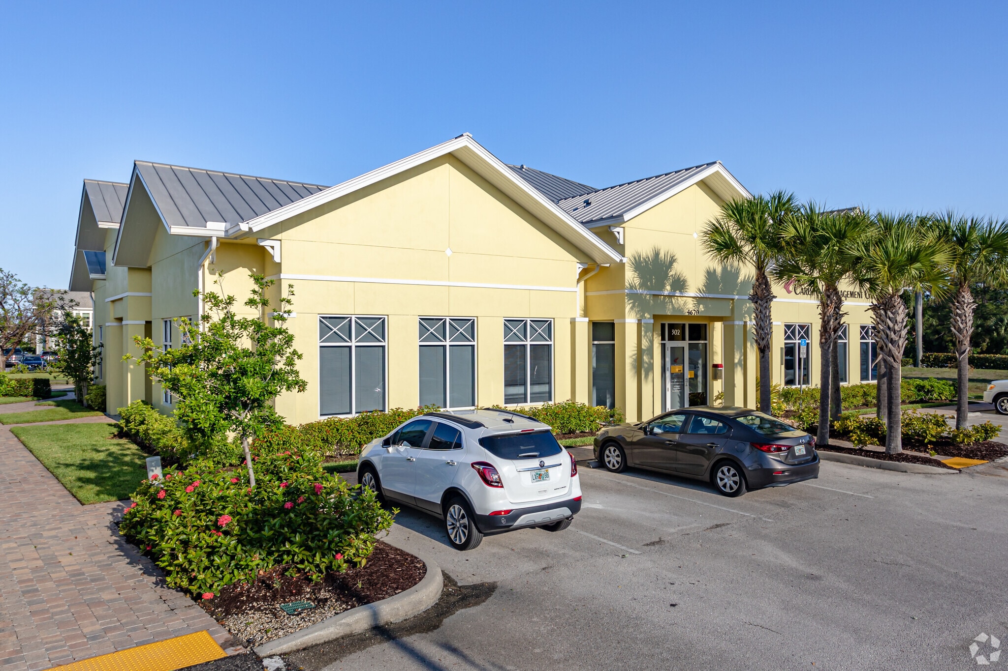 4670 Cardinal Way, Naples, FL for Rent