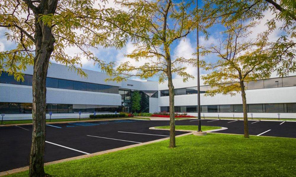 31731 Northwestern Hwy, Farmington Hills, MI for Rent