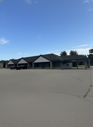 Cecil, WI Office/Retail - 200 Golfview Rd
