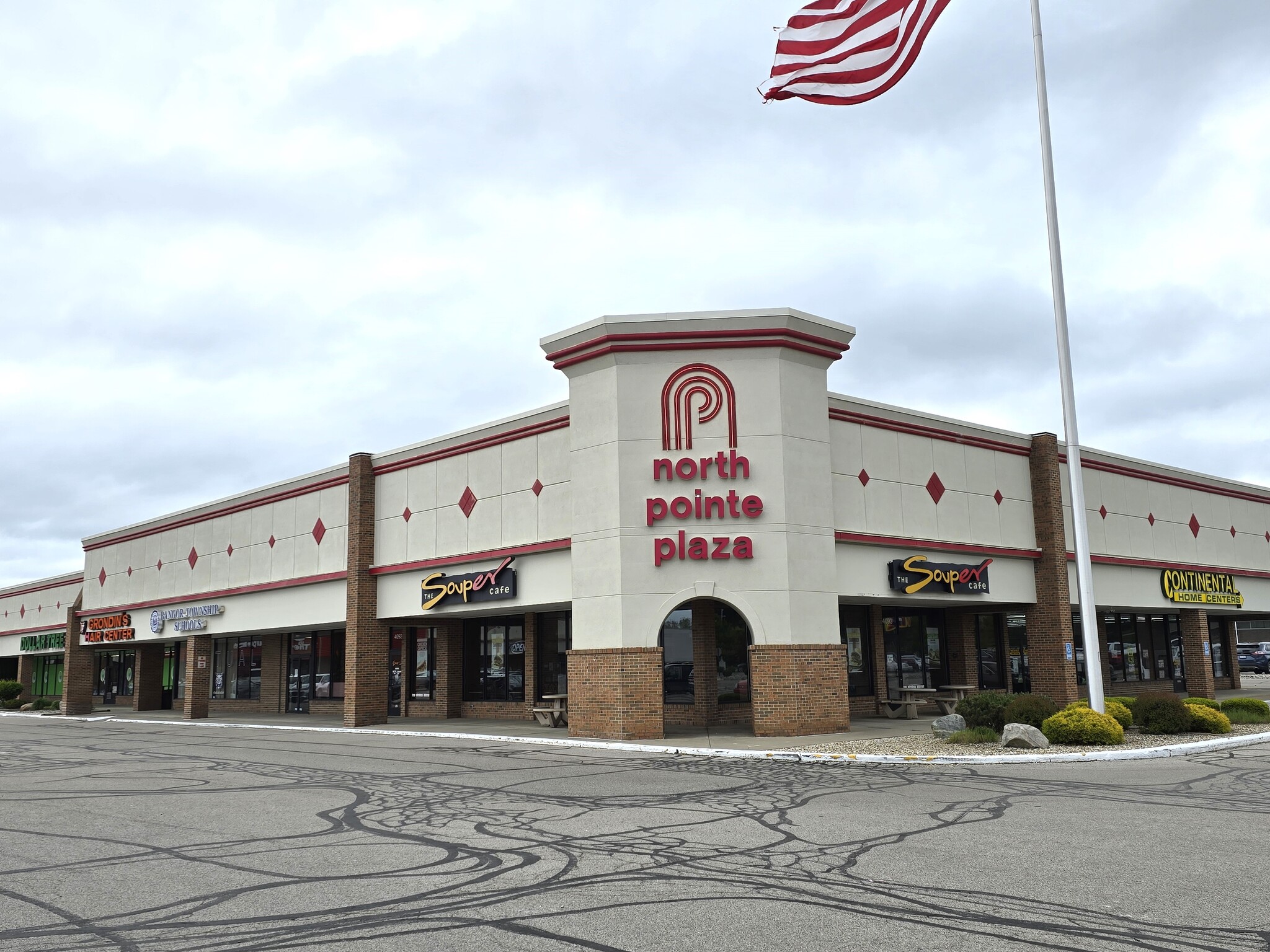 4011 N Euclid Ave, Bay City, MI for Rent