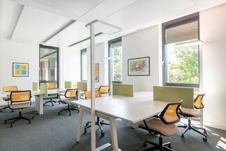 Chicago, IL Coworking Space - 915-939 W North Ave