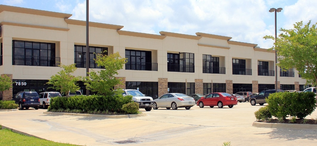 7850 Parkwood Circle Dr, Houston, TX for Rent