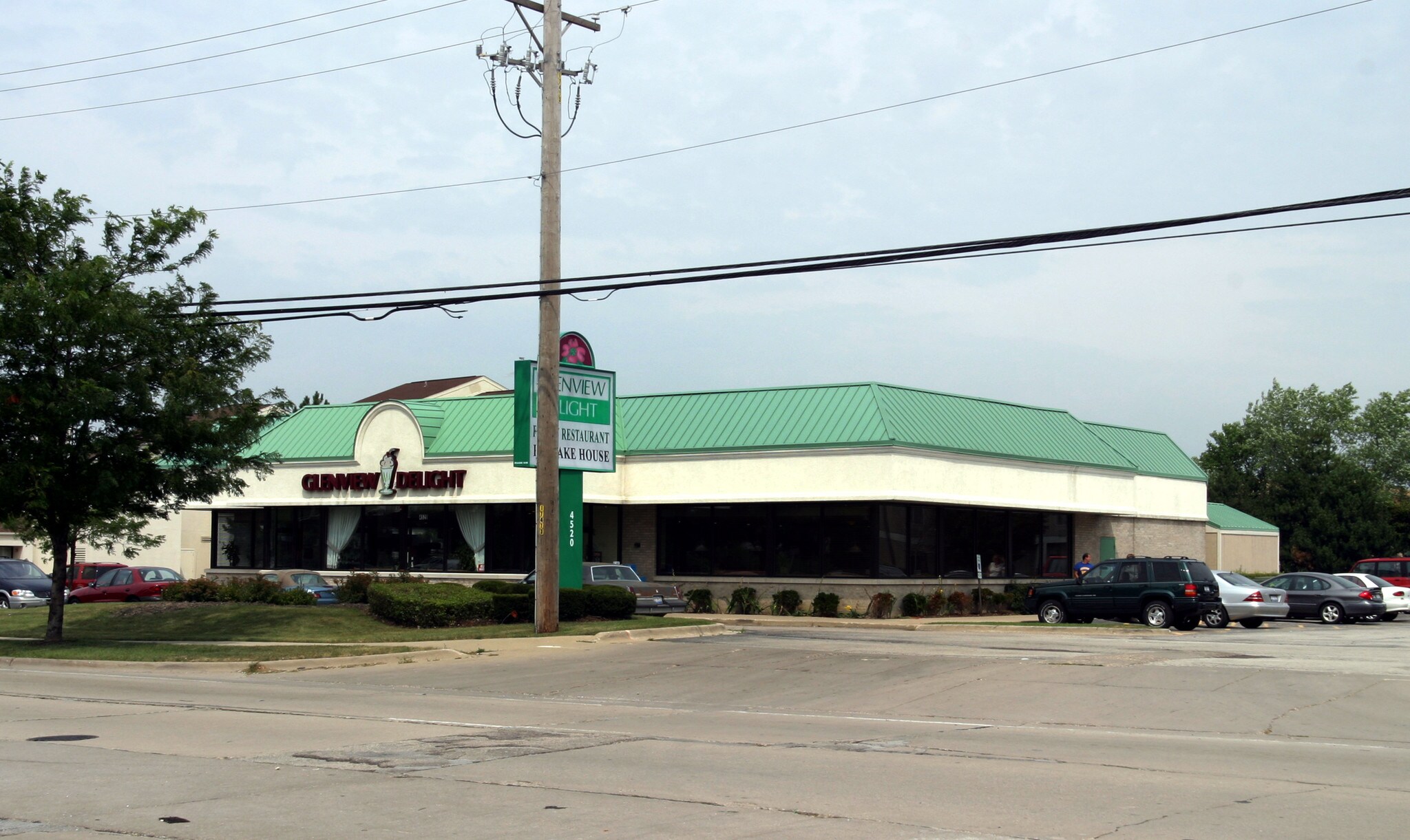 4520 W Lake Ave, Glenview, IL for Rent