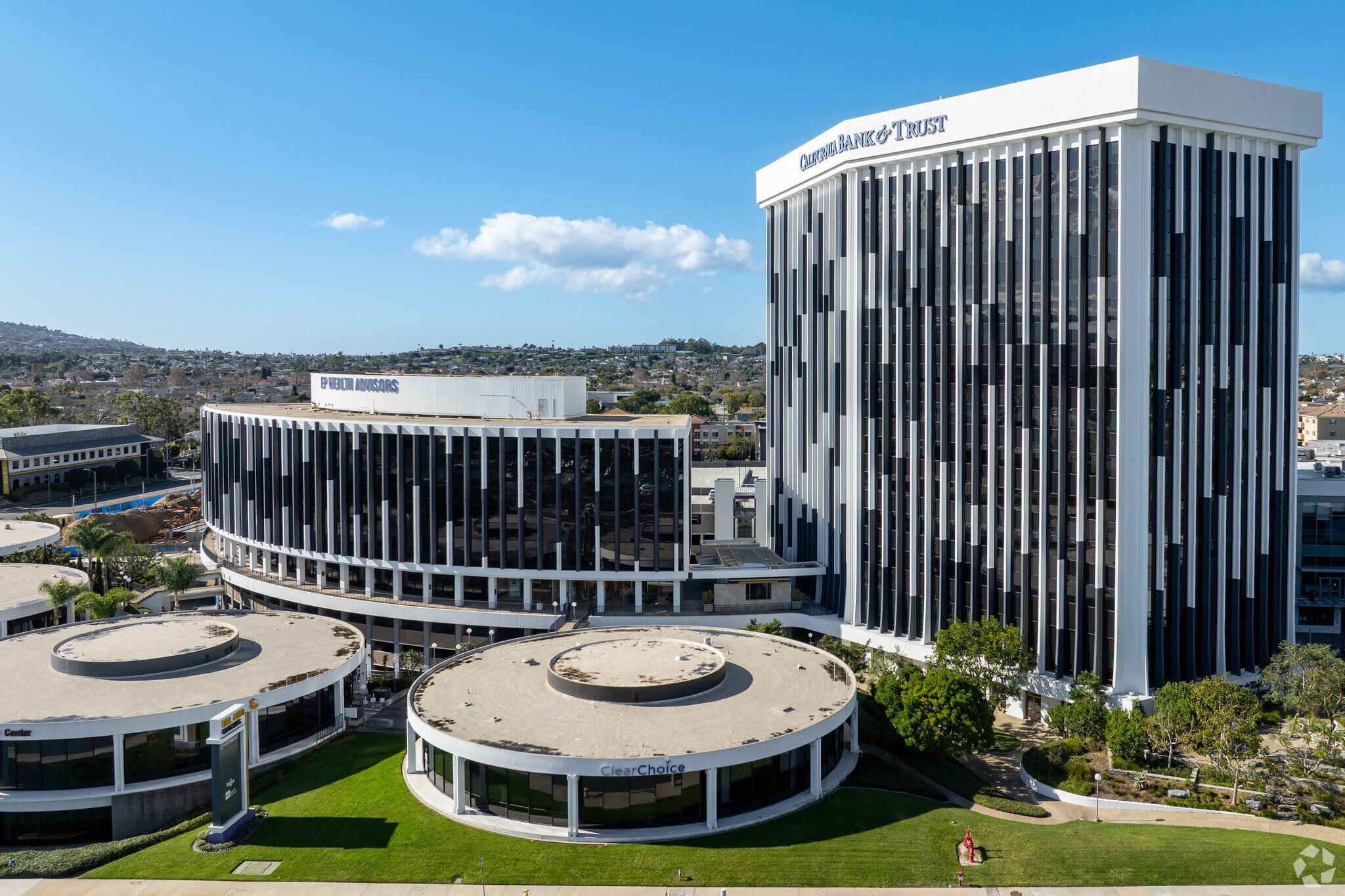 21515 Hawthorne Blvd, Torrance, CA for Rent