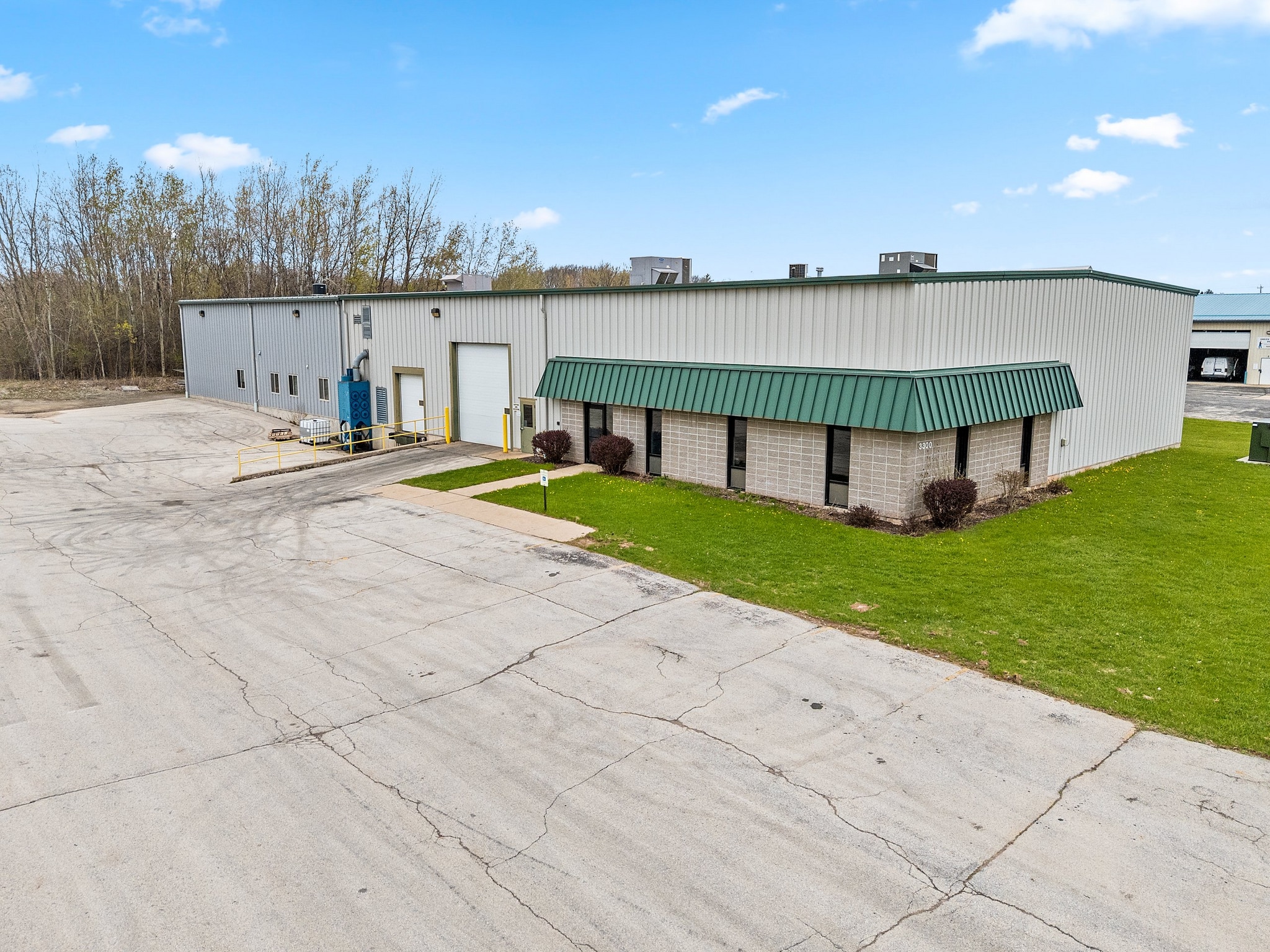3300 Commodity Ln, Green Bay, WI for Sale