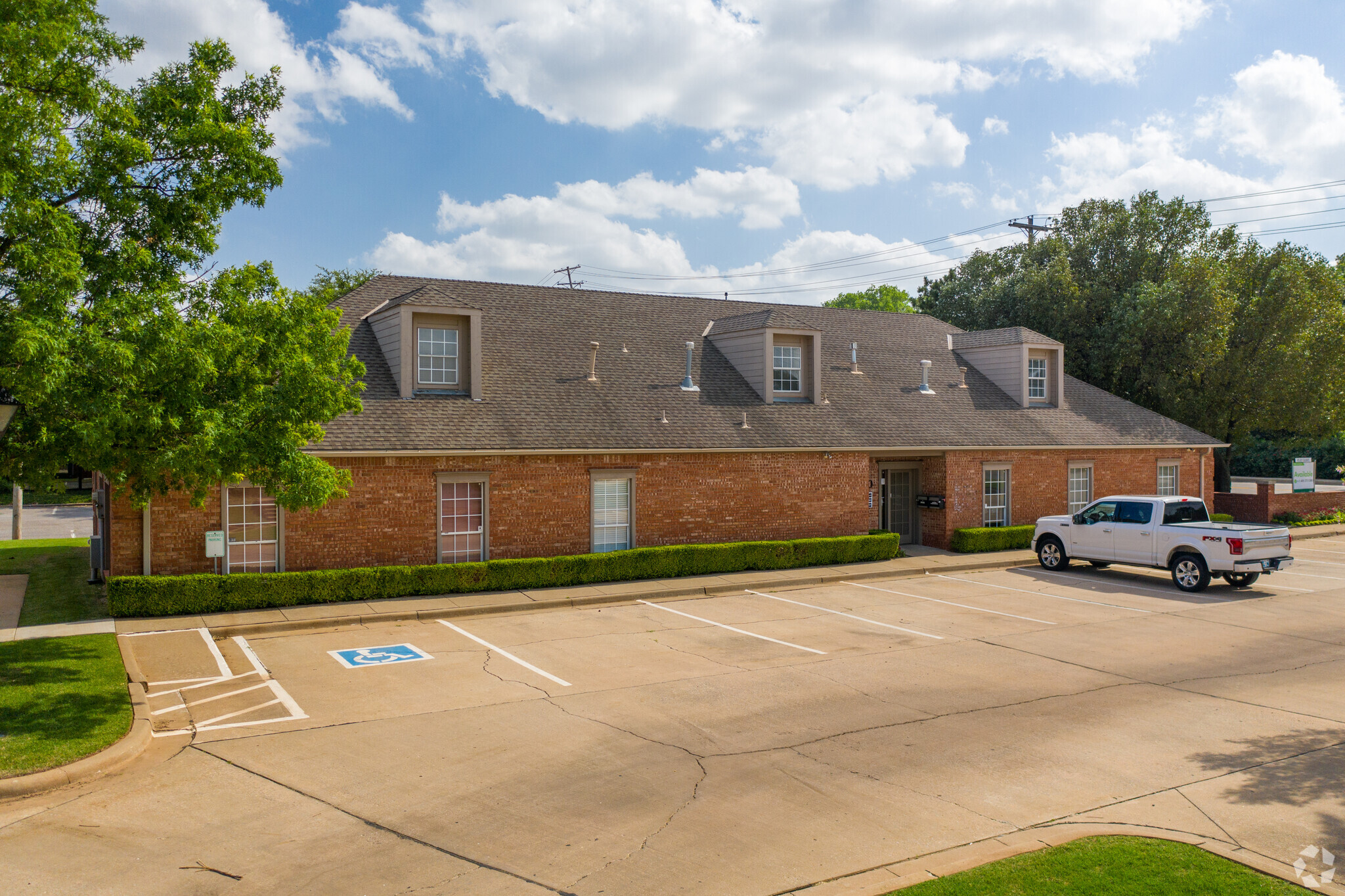 5530 N Western Ave, Oklahoma City, OK for Rent