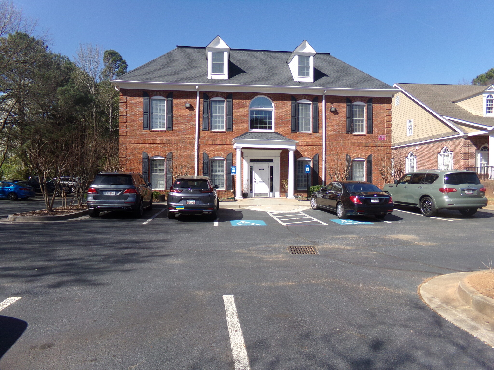 1560 Warsaw Rd, Roswell, GA for Rent