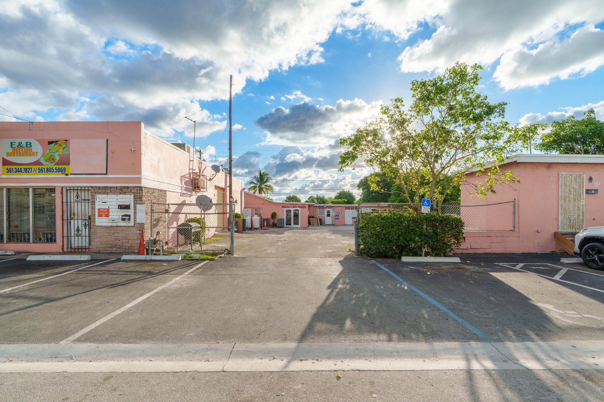 341 SE 2nd Ave, Delray Beach, FL for Sale