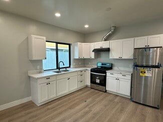 Costa Mesa, CA Apartments - Undisclosed