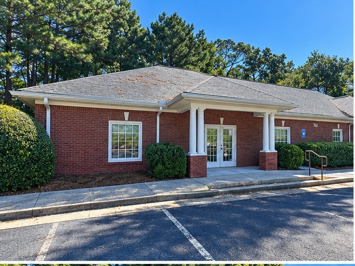 761 Peachtree Pky, Cumming, GA for Rent