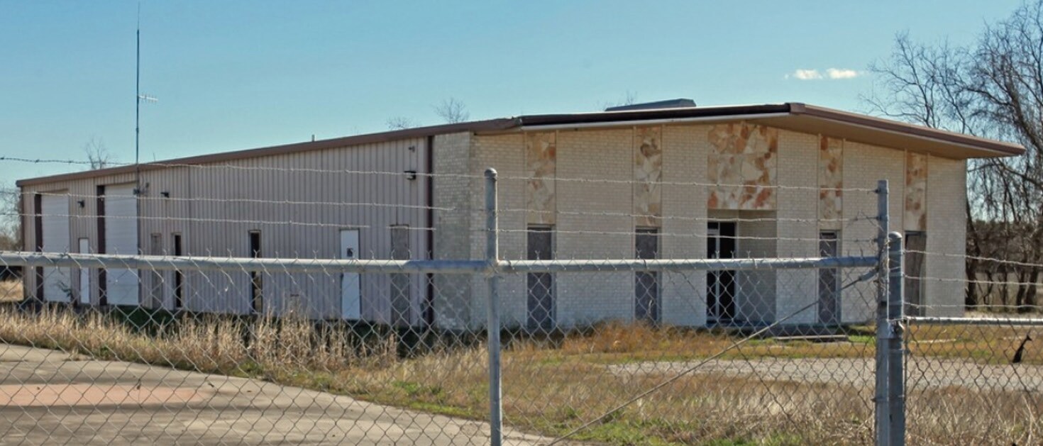 6400 N Main St, Baytown, TX for Rent