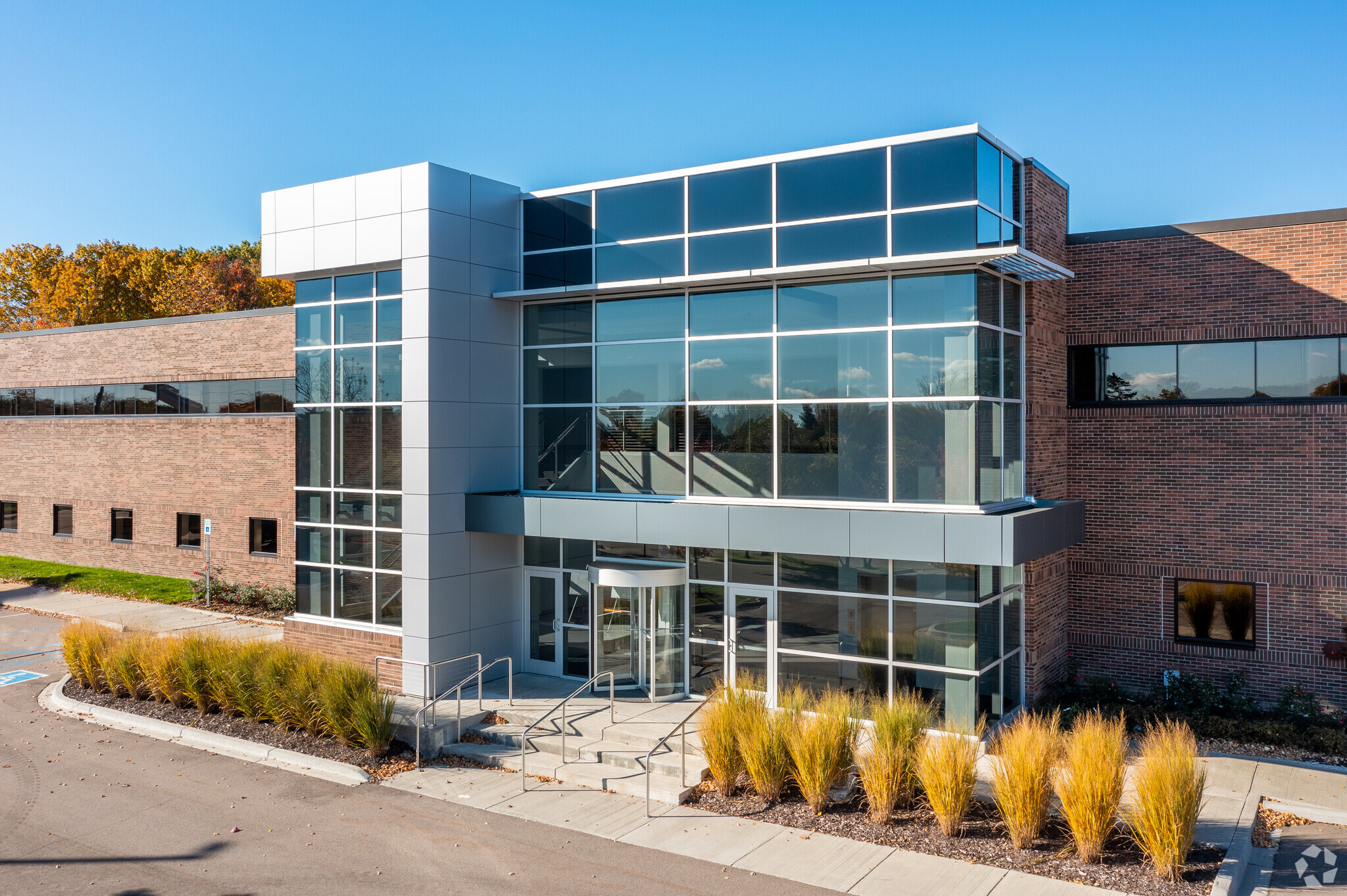 39600 Lewis Dr, Novi, MI for Rent