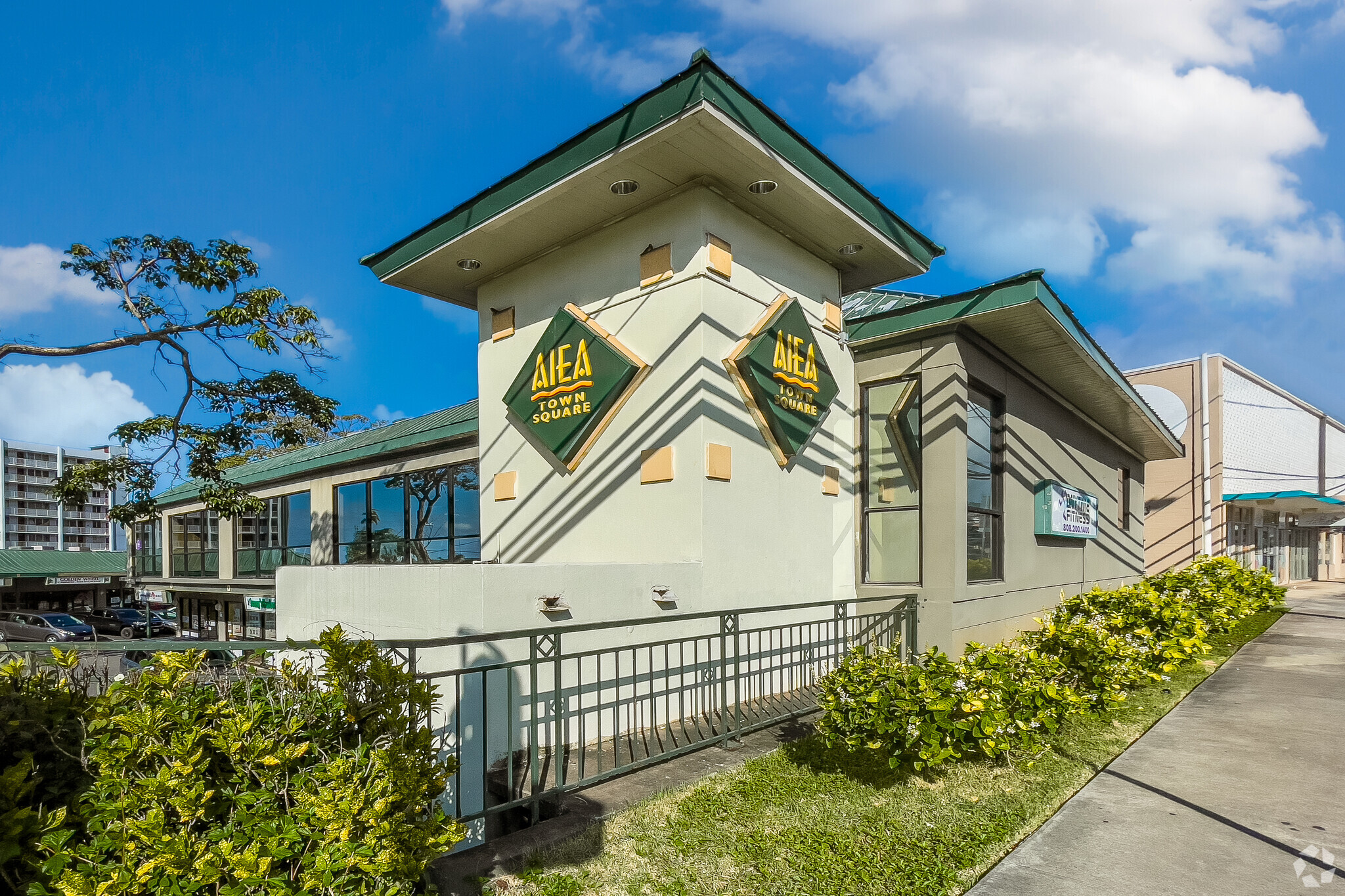 99-084 Kauhale St, Aiea, HI for Rent