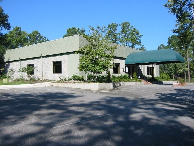 1405 Gornto Rd, Valdosta, GA for Sale