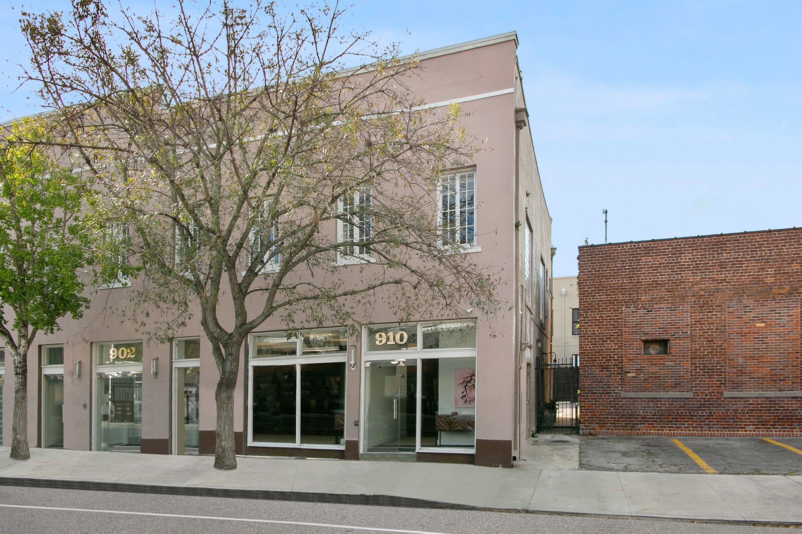 910 Julia St, New Orleans, LA for Rent