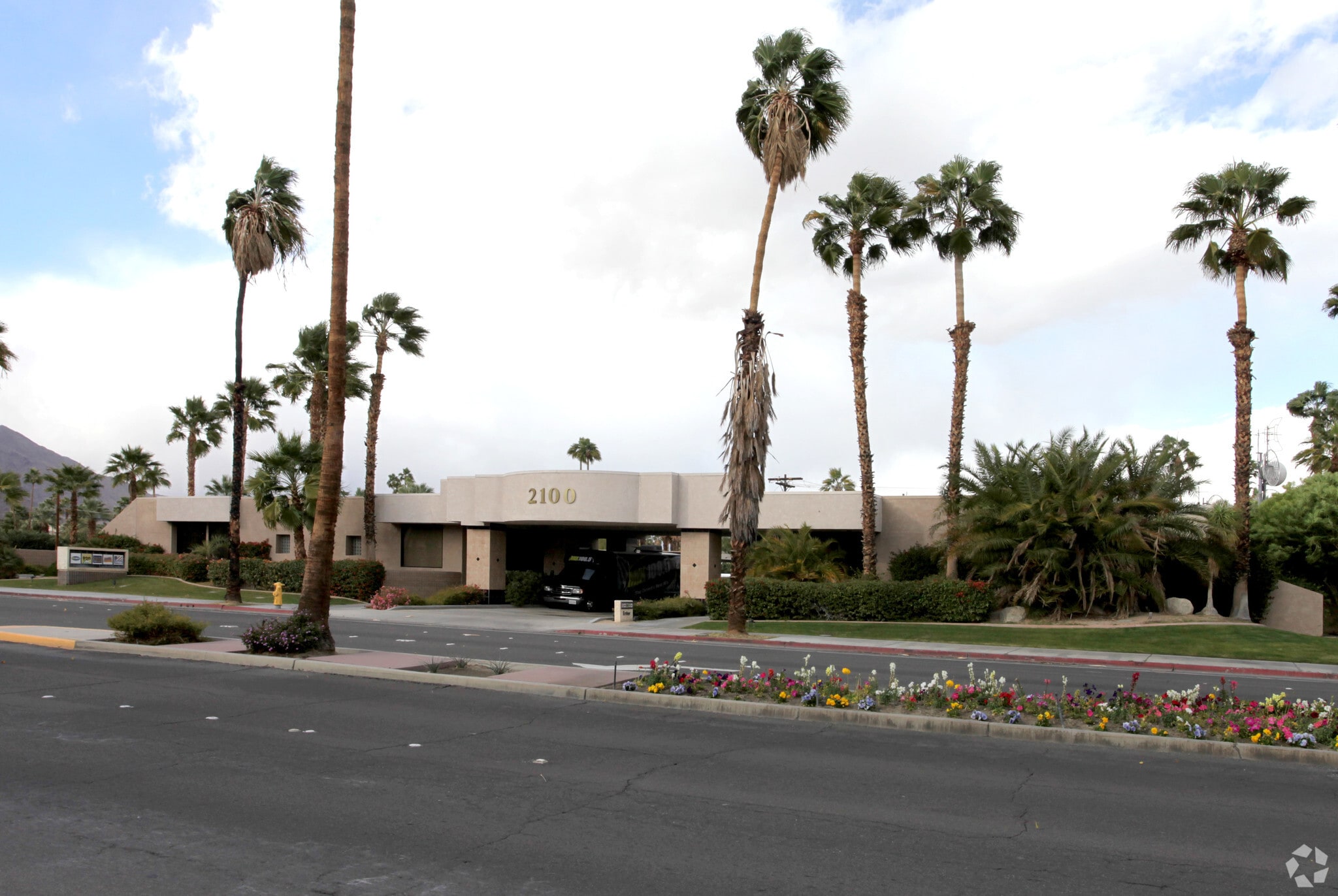 2100 E Tahquitz Canyon Way, Palm Springs, CA for Rent