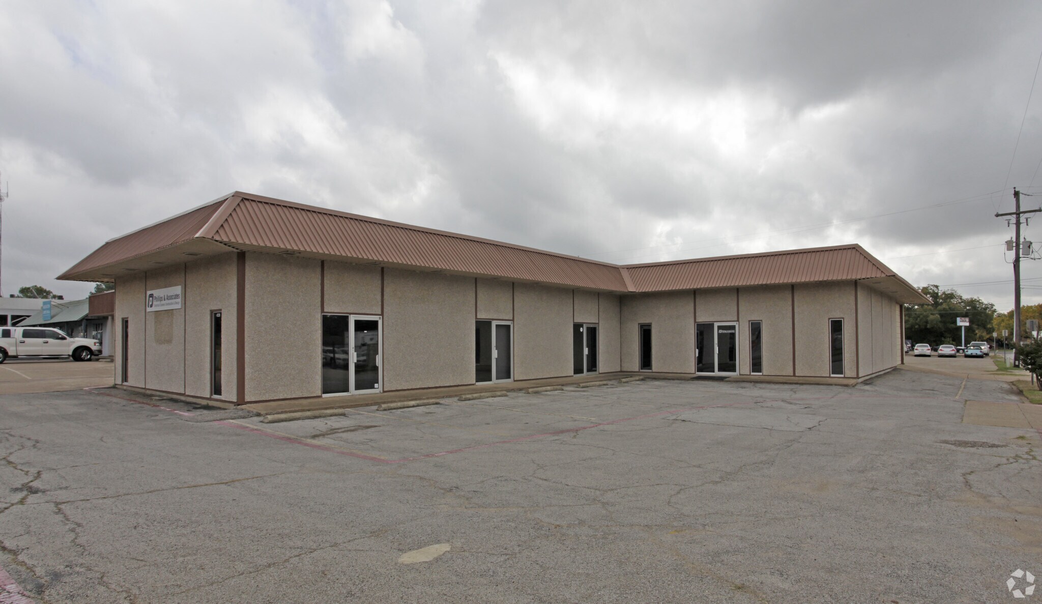 1020 W Main St Arlington, TX 76013 Office Property for Lease on