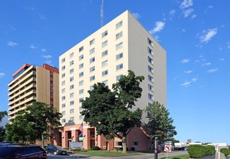 Omaha, NE Apartments - 320 N 22nd St