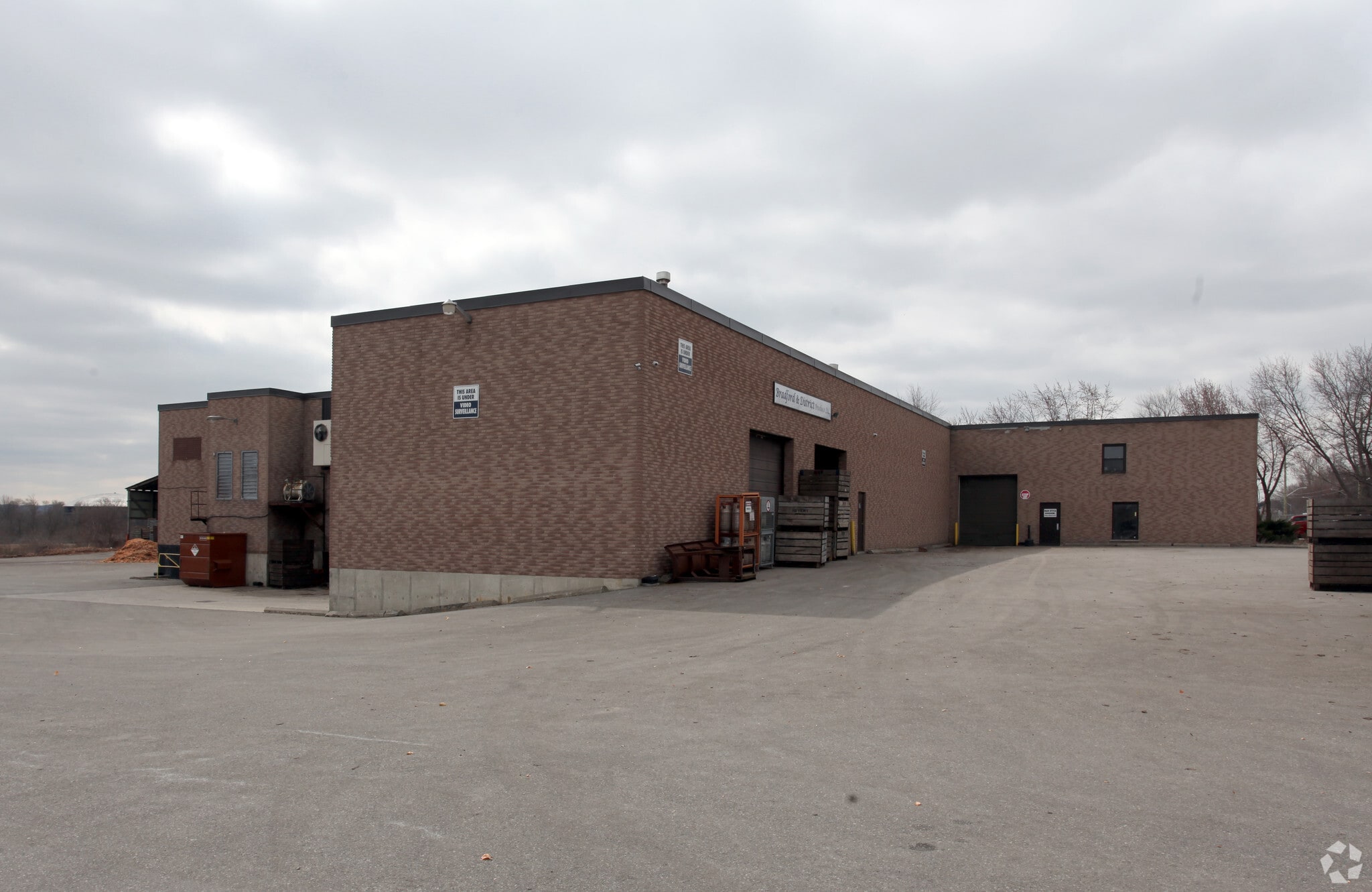 355 Dissette St, Bradford West Gwillimbury, ON for Rent