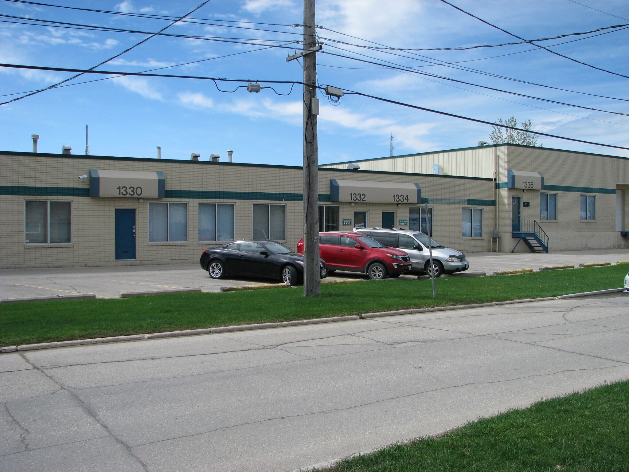 1328-1338 Clifton St, Winnipeg, MB for Rent