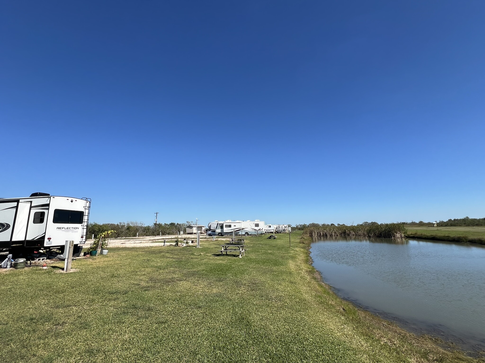 2400 County Road 595 rd, Angleton, TX for Sale