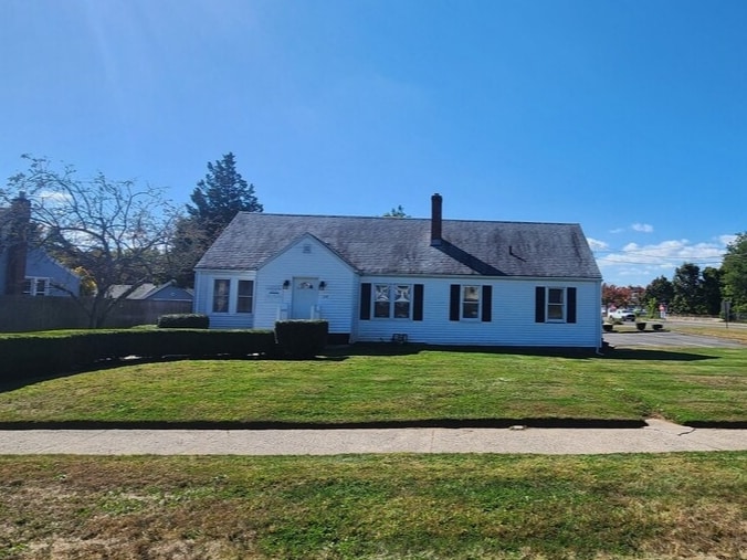 128 Saltonstall Pky, East Haven, CT for Rent