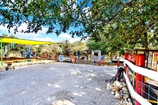 La Coste, TX Commercial - 1877 County Road 4713