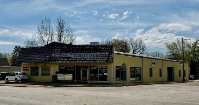 530 N Main St, Brillion, WI for Sale