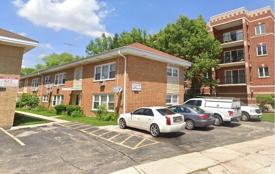 505 W Front St, Wheaton, IL for Sale