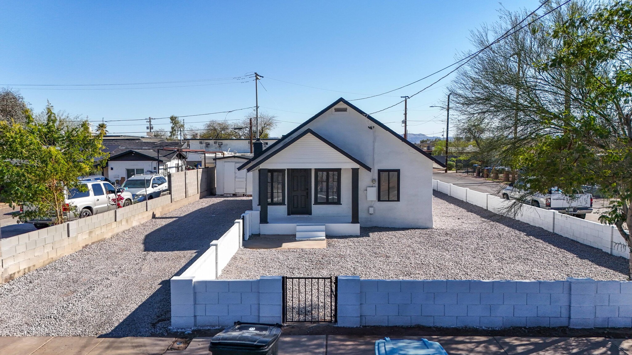 2201 E Portland St, Phoenix, AZ for Sale