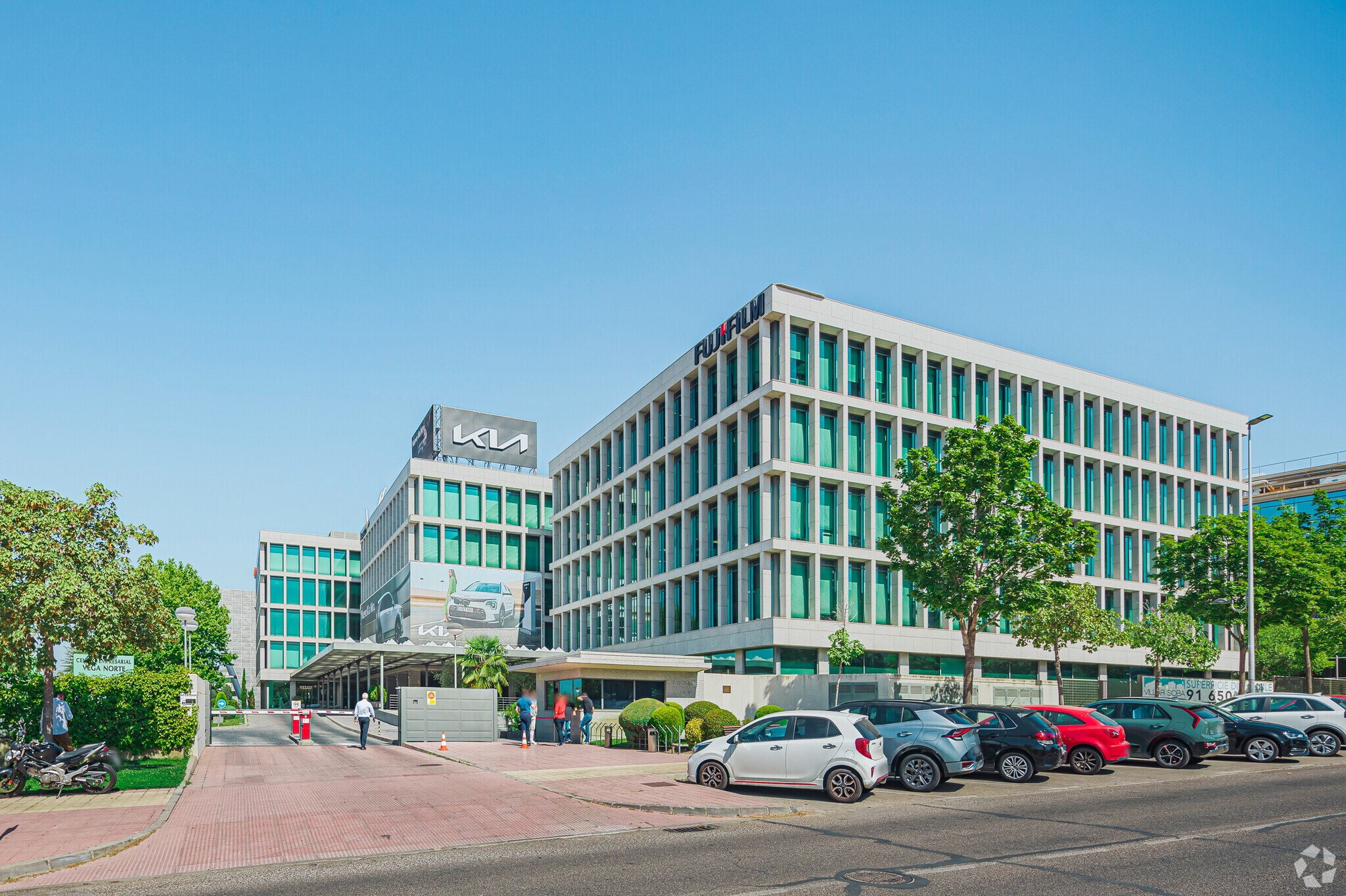 16 Calle de Anabel Segura, Alcobendas, MAD for Rent