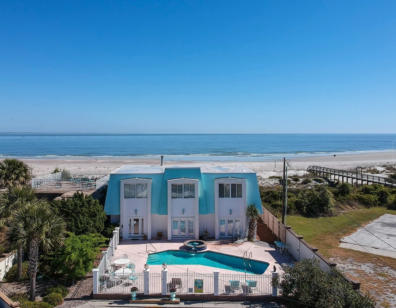 19 Pulaski St, Tybee Island, GA for Sale