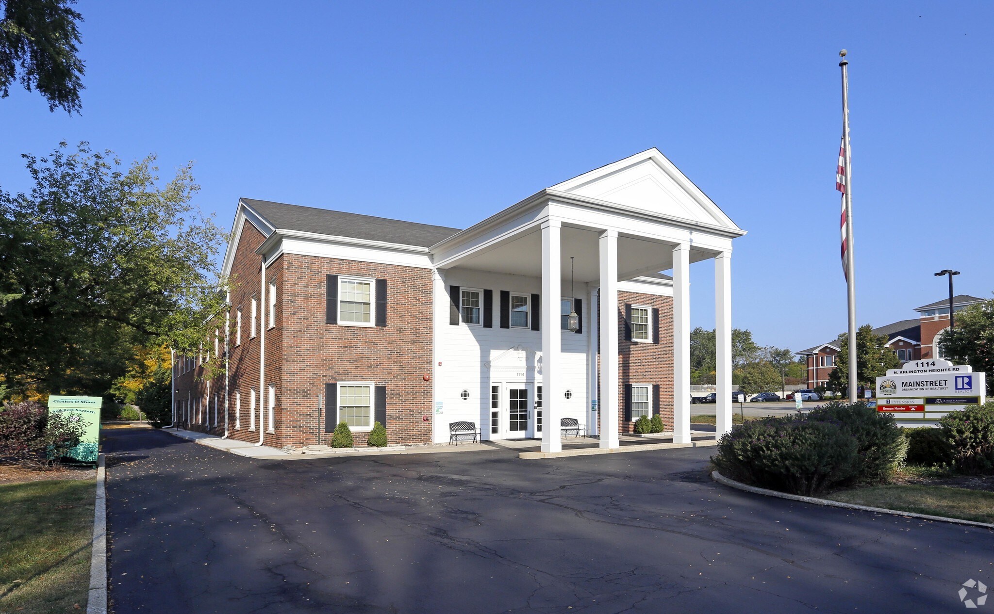 1114 N Arlington Heights Rd, Arlington Heights, IL for Rent