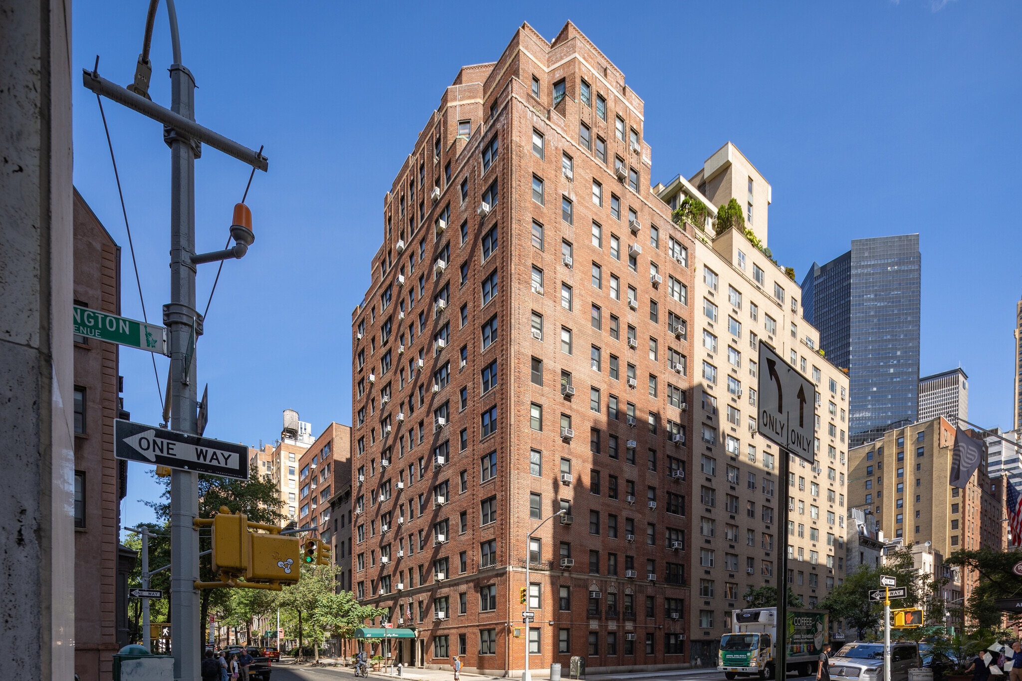 123 E 37th St New York, NY 10016 MultiFamily Property for Sale on