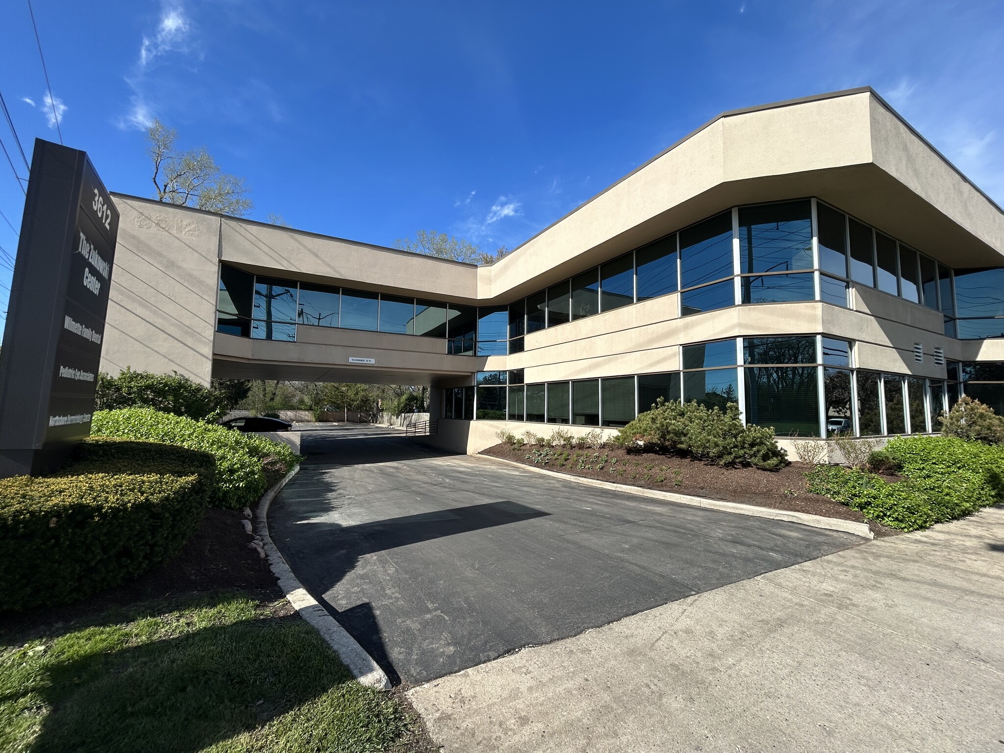 3612 Lake Ave, Wilmette, IL for Rent