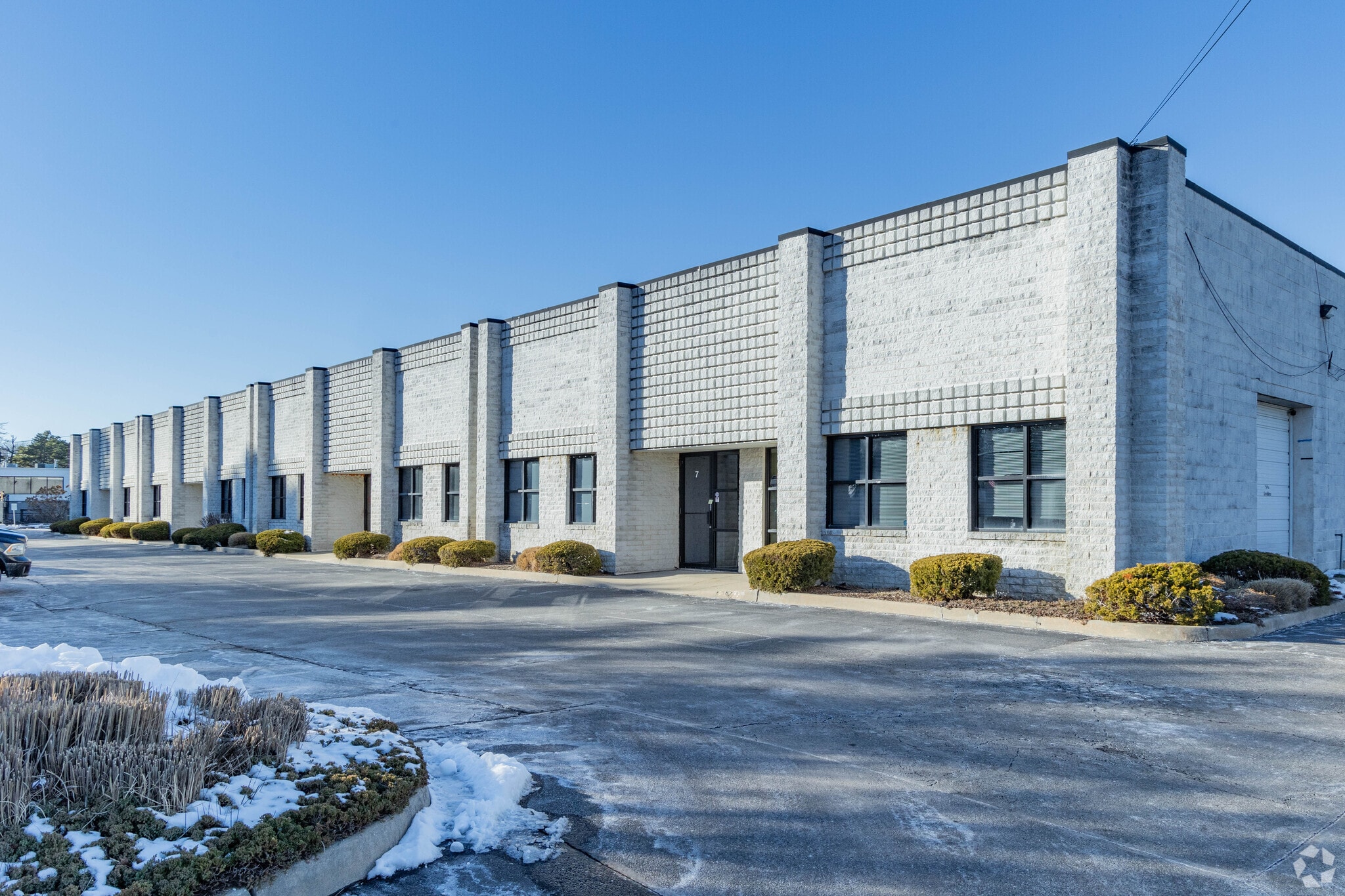 7 Shirley St, Bohemia, NY for Rent