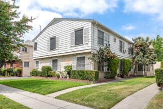 Valley Village, CA Apartments - 5319 Whitsett Ave