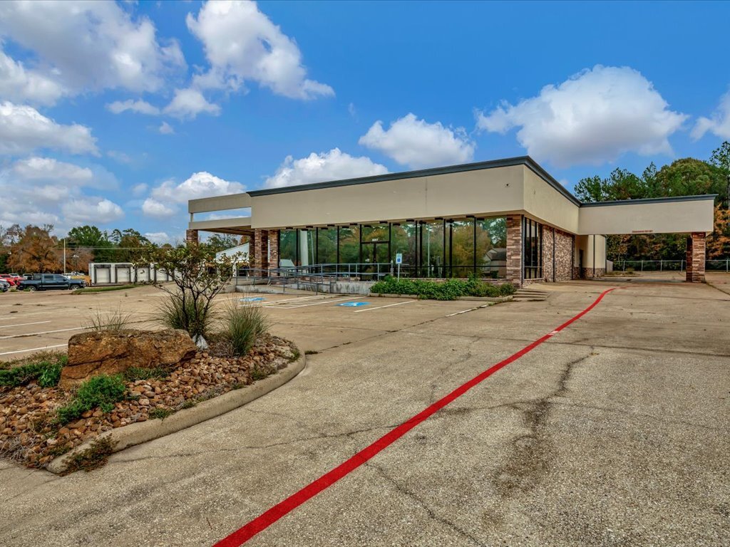 2807 S 1st St Lufkin, TX 75901 Office Property for Sale on