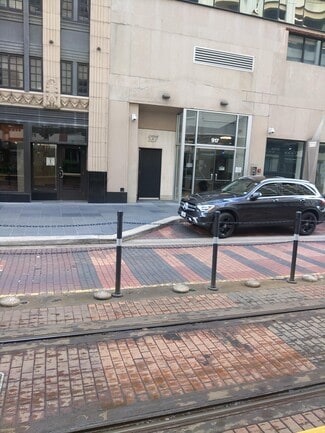 Houston, TX undefined - 917 Main St